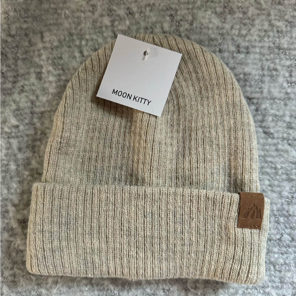 Moon Kitty Beige Knit Beanie